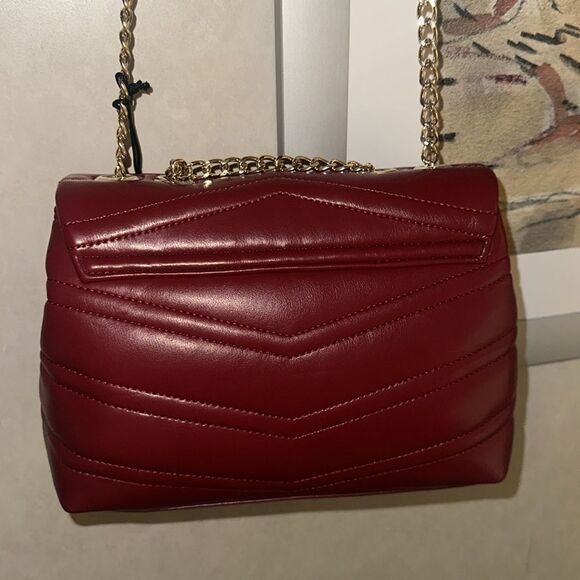 Mario Valentino Cherry Red Gold Tone Privilege Flap Chan Strap Purse - Picture 7 of 11